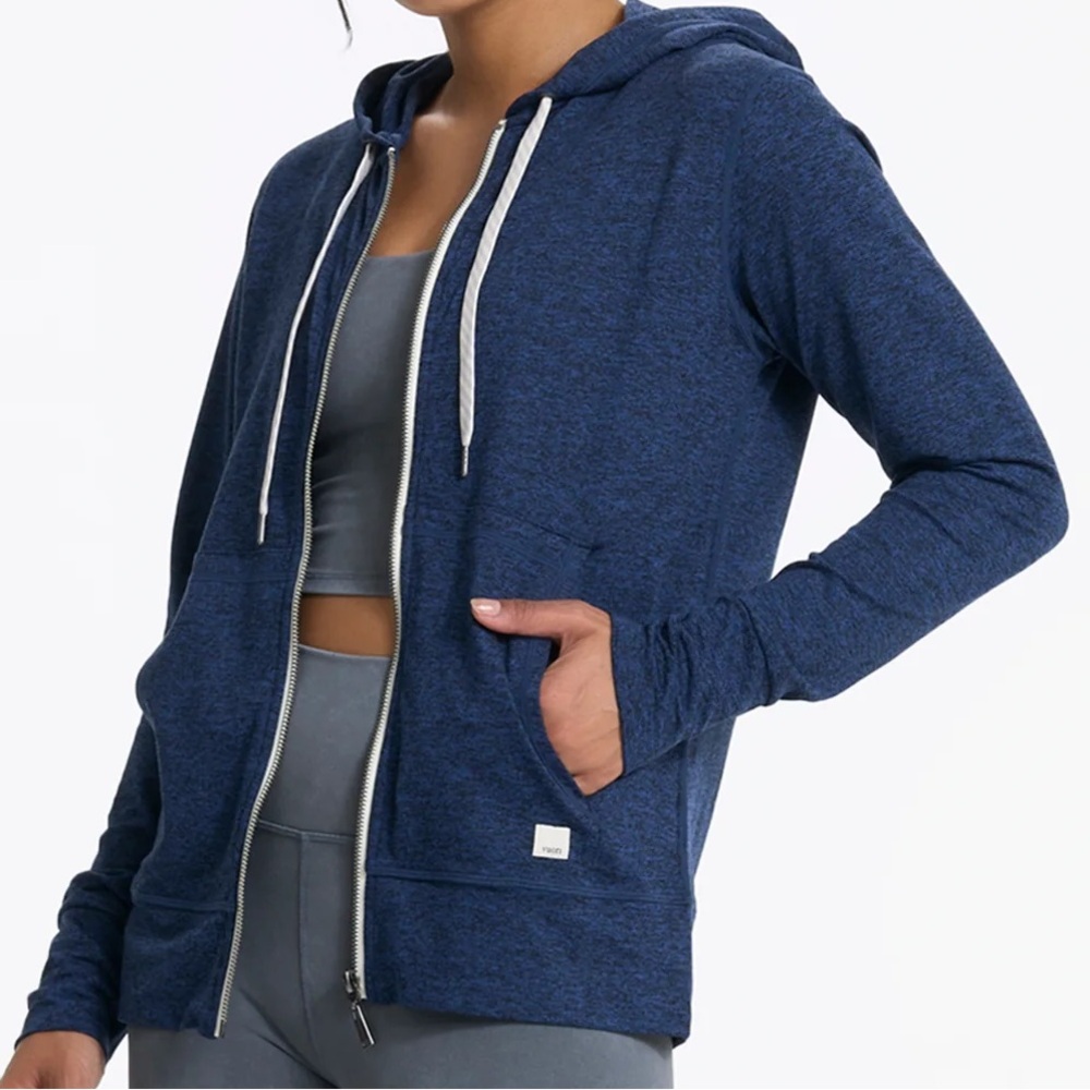 Vuori Women’s Halo Performance Zip Hoodie V 1.0 in Navy Heather Size XS